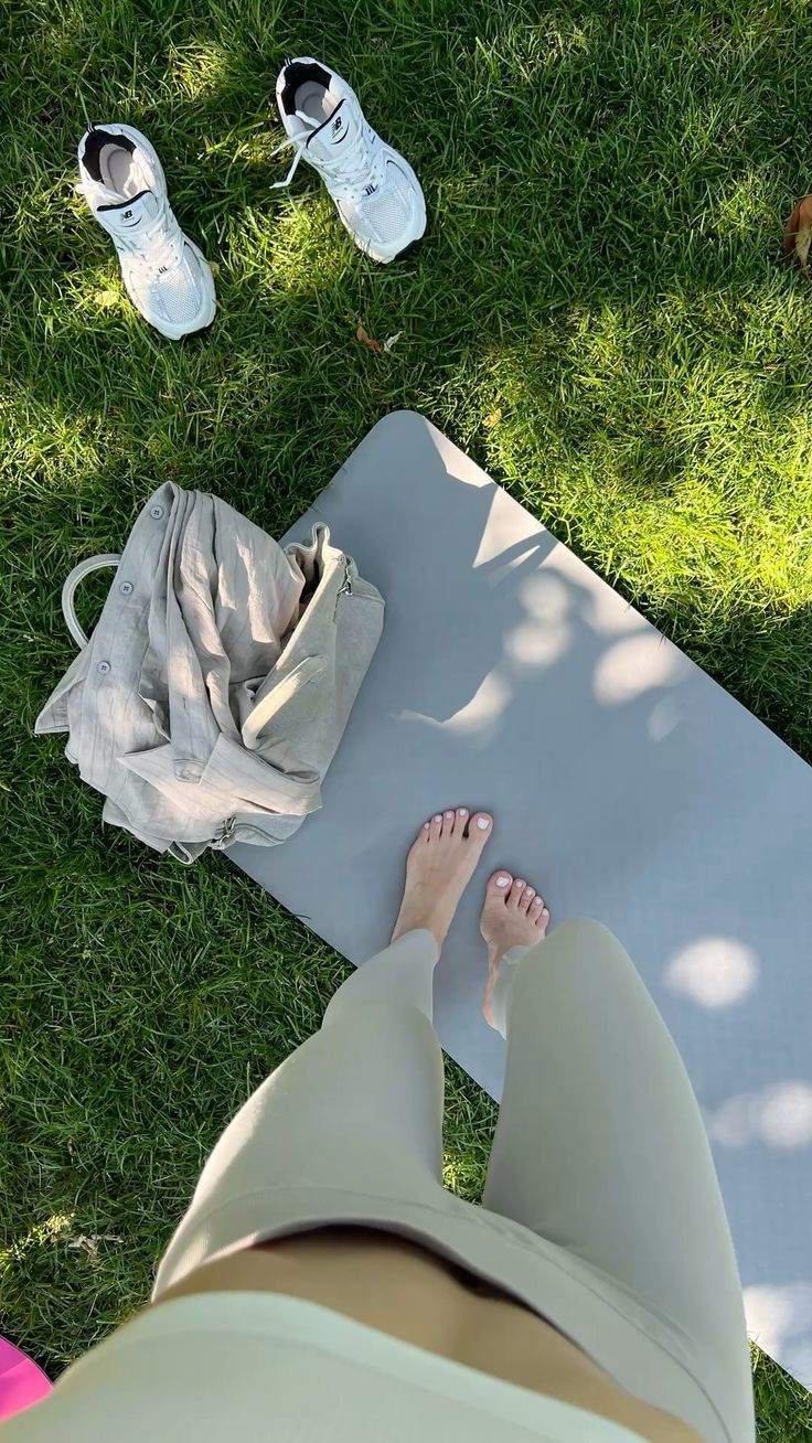 Coach demonstrating movement options for online participants